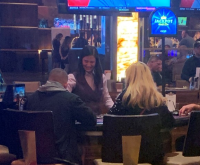 जैकपॉट होल्ड एम