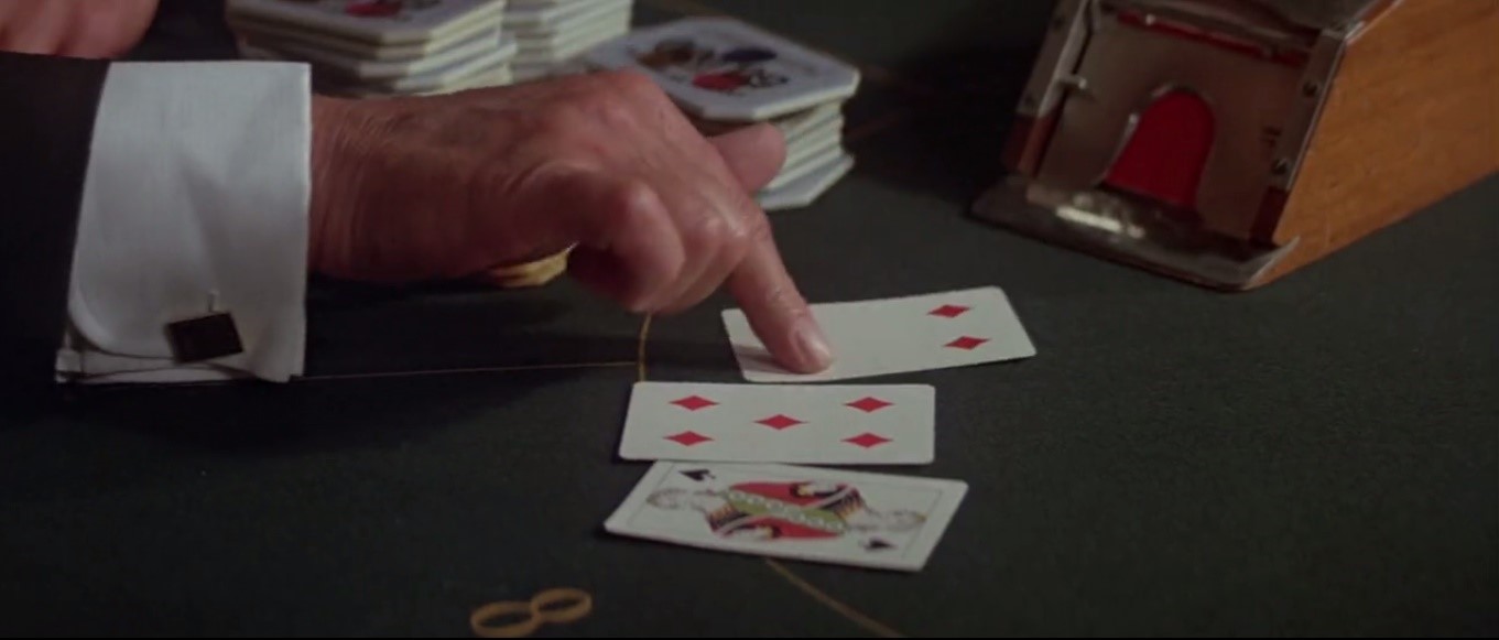 बॉन्ड ने चार रन बनाए