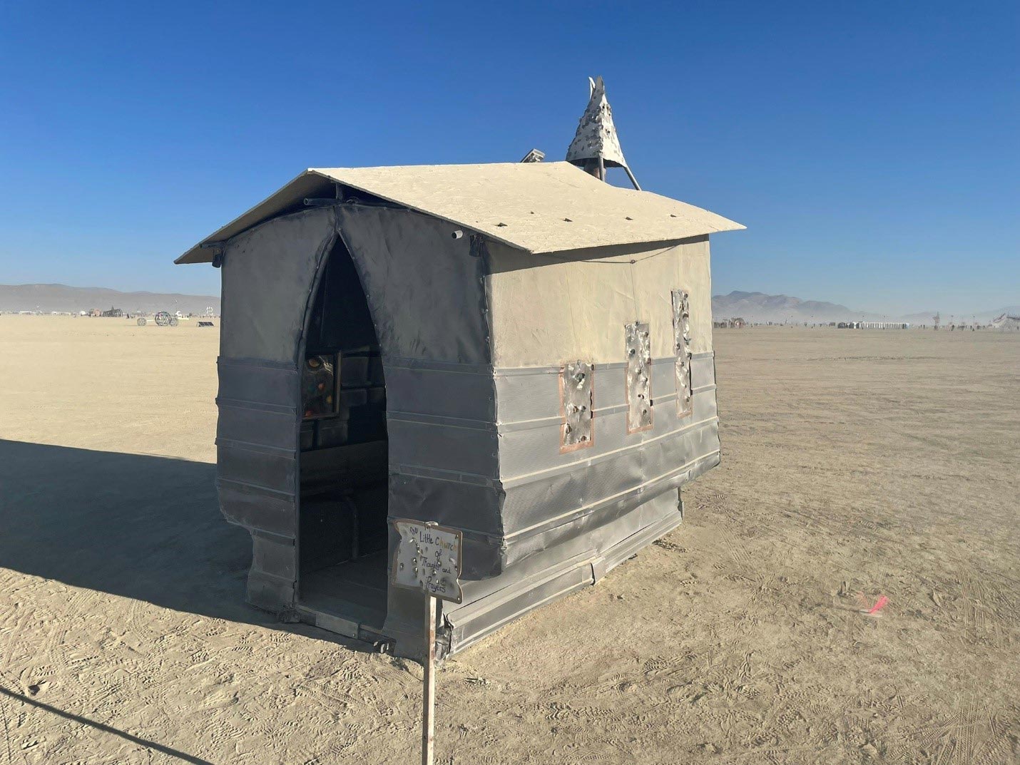 छोटा चर्च