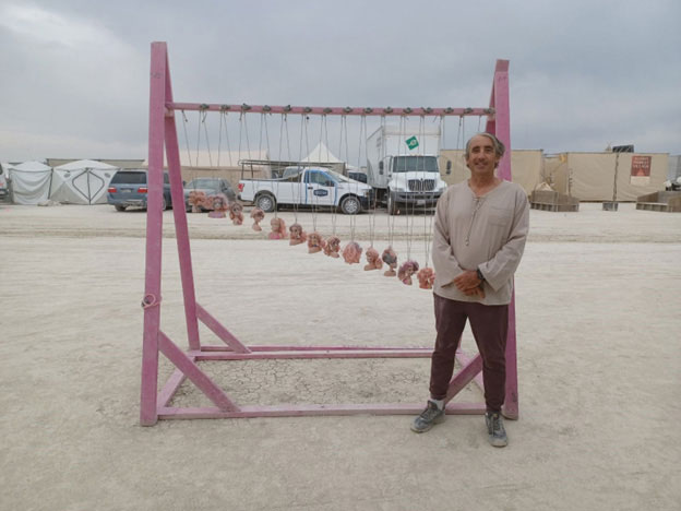 बार्बी_मृत्यु_शिविर